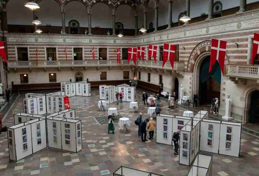 Photo from the 2025 Andersen International Art Exhibition at Copenhagen City Hall
