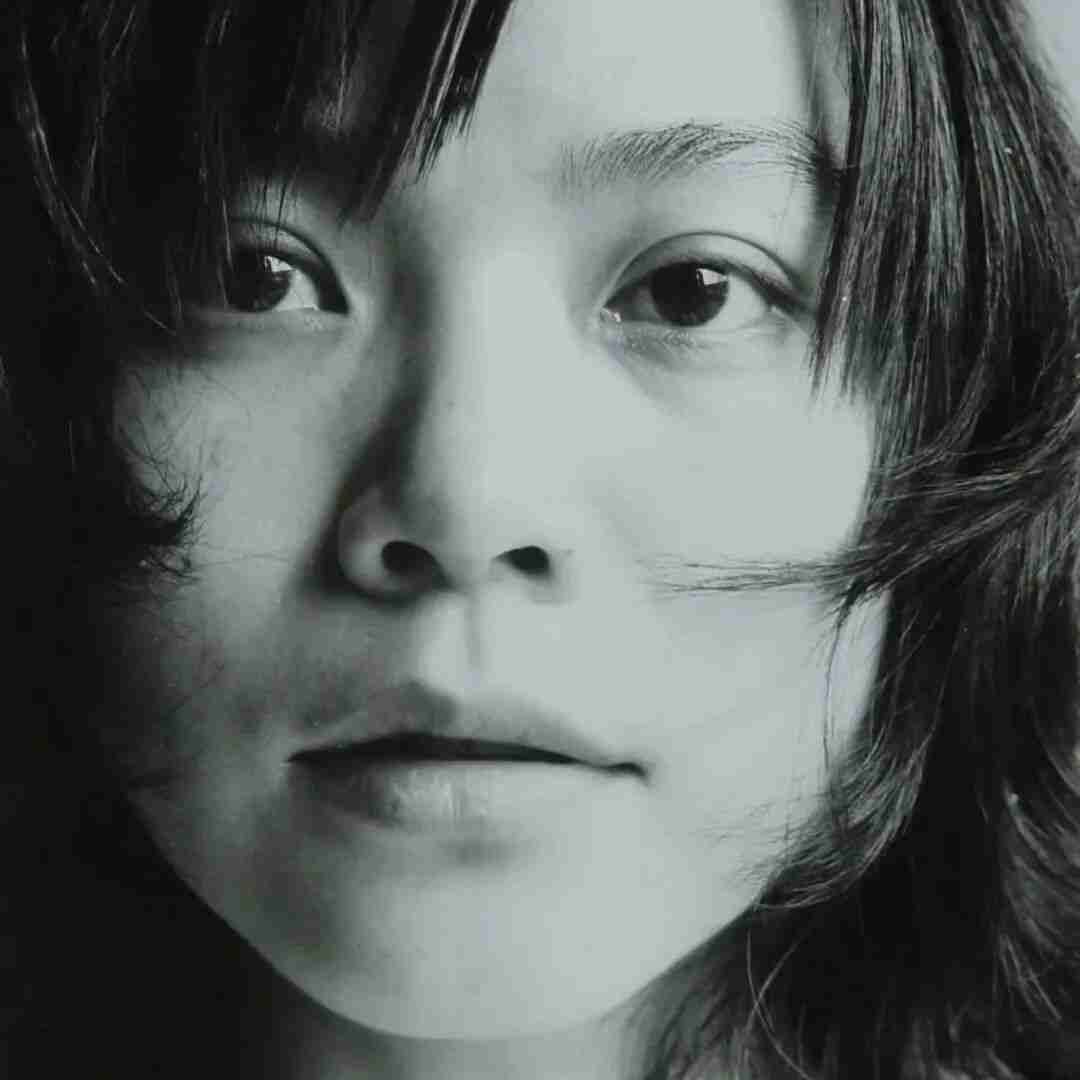 Portrait of exhibiting artist Yin Mengqiu (尹梦秋)