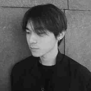 Portrait of exhibiting artist Yang Gongye (杨工业)