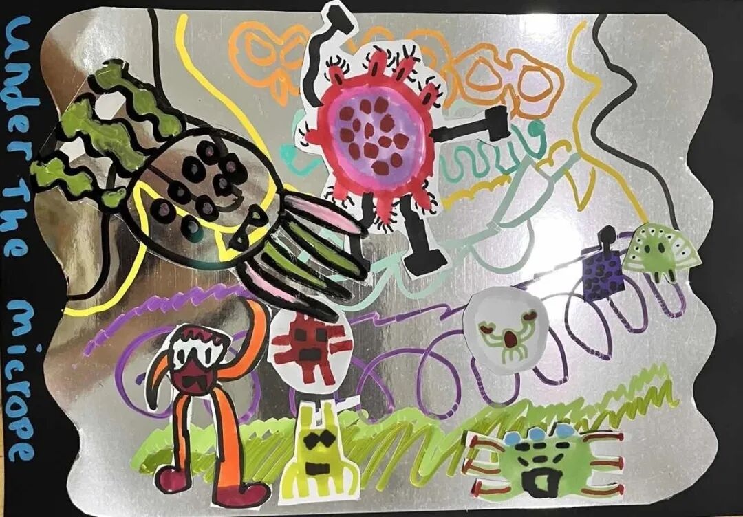 A child painting, illustrating that there is no single fixed age at which every child becomes ready to learn art