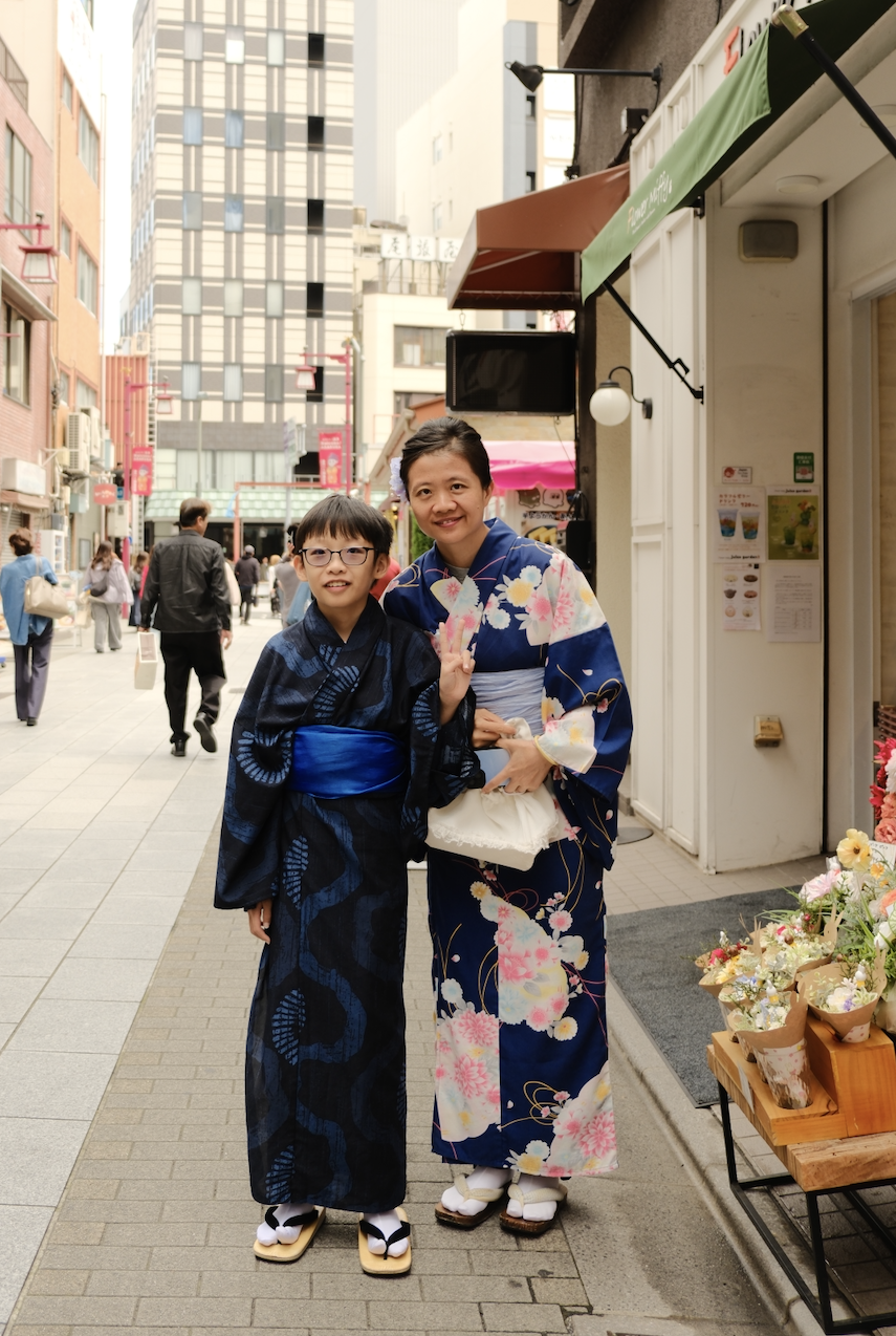 A candid moment from the children's Japan study tour